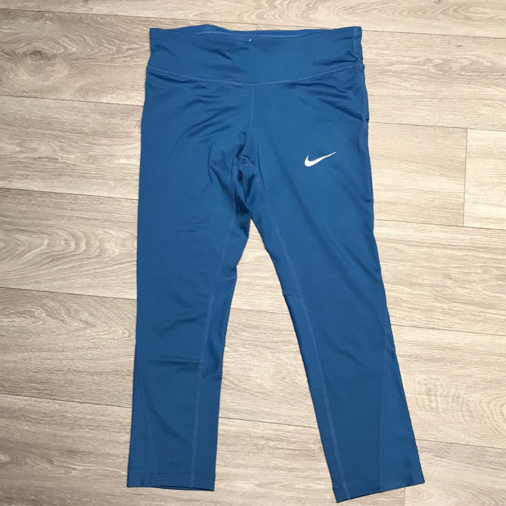 Nike Dry-Fit Running Leggings, 21” size Medium